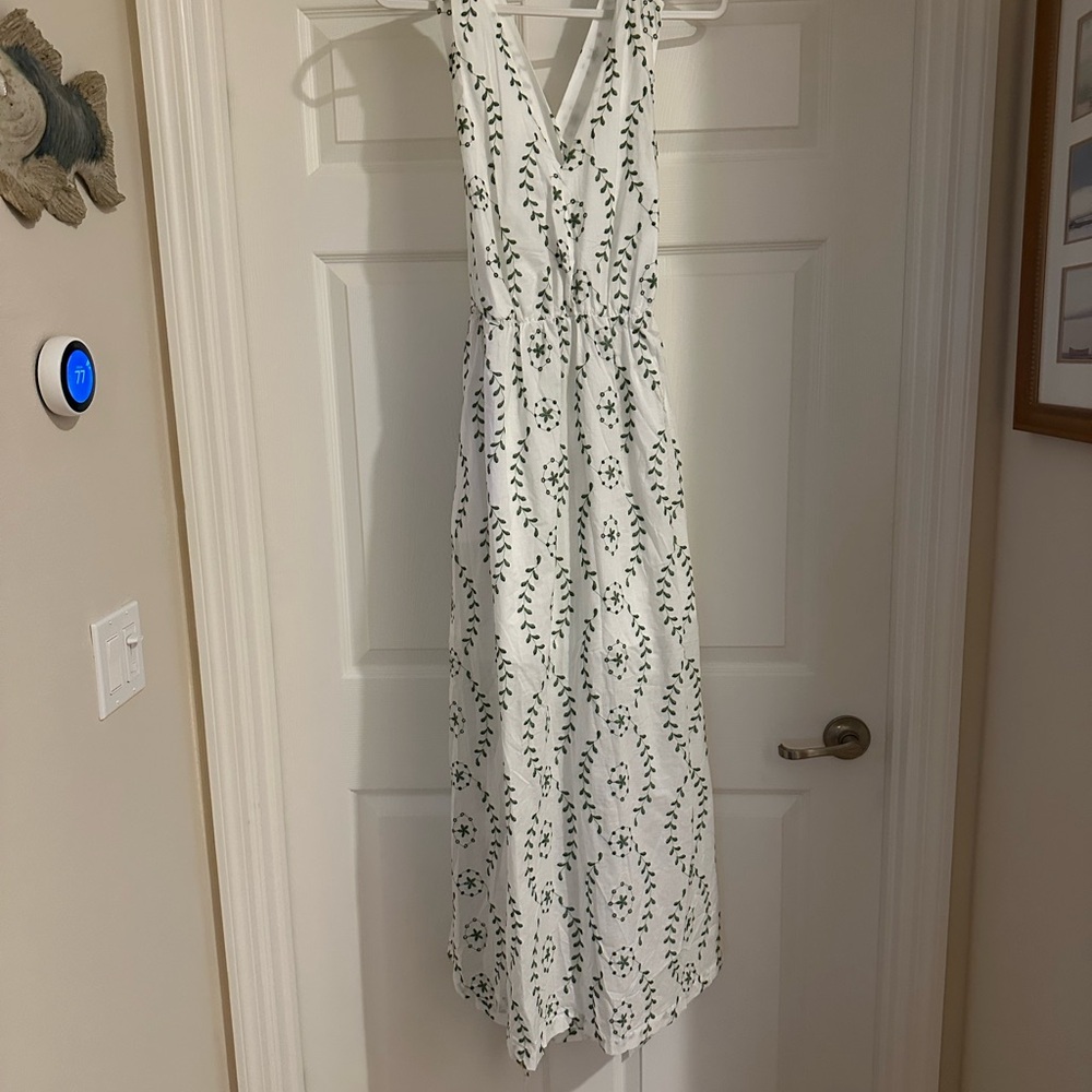 NWT A New Day Elegant White and Green Patterned Dress